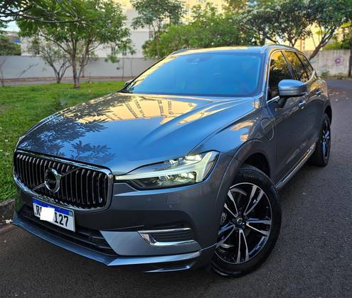 VOLVO XC60 2.0 T8 HYBRID MOMENTUM AWD GEARTRONIC